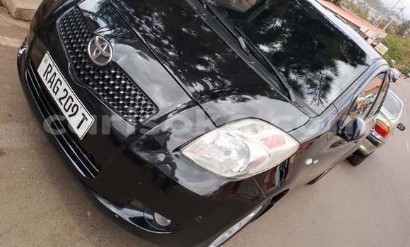 اشتري مستعمل Toyota Yaris Noir سيارة في Kigali في Rwanda اشتري مستعمل Toyota Yaris Noir سيارة في Kigali في Rwanda