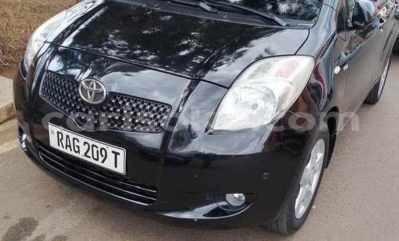 اشتري مستعمل Toyota Yaris Noir سيارة في Kigali في Rwanda اشتري مستعمل Toyota Yaris Noir سيارة في Kigali في Rwanda