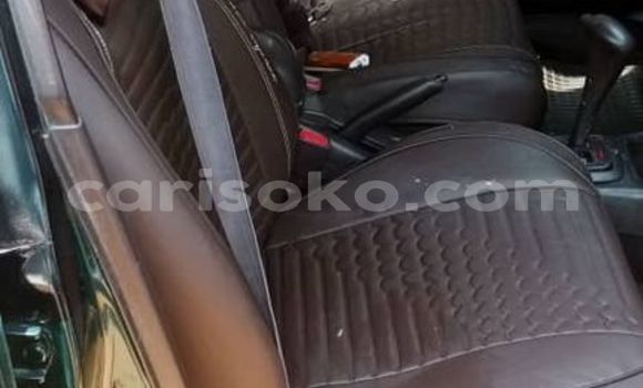 Acheter Occasion Voiture Toyota Corolla Vert à Kigali, Rwanda Acheter Occasion Voiture Toyota Corolla Vert à Kigali, Rwanda