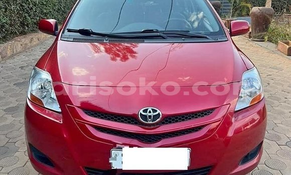Acheter Occasion Voiture Toyota Yaris Rouge à Kigali, Rwanda Acheter Occasion Voiture Toyota Yaris Rouge à Kigali, Rwanda