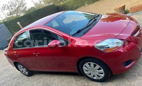 Acheter Occasion Voiture Toyota Yaris Rouge à Kigali, Rwanda Acheter Occasion Voiture Toyota Yaris Rouge à Kigali, Rwanda