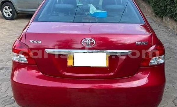 Acheter Occasion Voiture Toyota Yaris Rouge à Kigali, Rwanda Acheter Occasion Voiture Toyota Yaris Rouge à Kigali, Rwanda