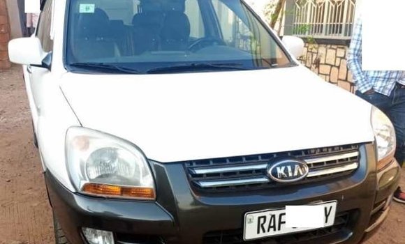 Acheter Occasion Voiture Kia Sorento Blanc à Kigali, Rwanda Acheter Occasion Voiture Kia Sorento Blanc à Kigali, Rwanda
