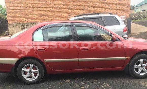 Acheter Occasion Voiture Toyota Avensis Rouge à Kigali, Rwanda Acheter Occasion Voiture Toyota Avensis Rouge à Kigali, Rwanda