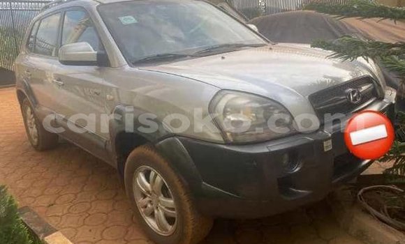 Acheter Occasion Voiture Hyundai Tucson Gris à Kigali, Rwanda Acheter Occasion Voiture Hyundai Tucson Gris à Kigali, Rwanda