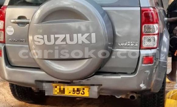 Acheter Occasion Voiture Suzuki Grand Vitara Gris à Kigali, Rwanda Acheter Occasion Voiture Suzuki Grand Vitara Gris à Kigali, Rwanda