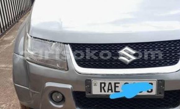 Acheter Occasion Voiture Suzuki Grand Vitara Gris à Kigali, Rwanda Acheter Occasion Voiture Suzuki Grand Vitara Gris à Kigali, Rwanda