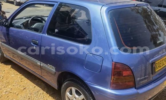Acheter Occasion Voiture Toyota Starlet Bleu à Kigali, Rwanda Acheter Occasion Voiture Toyota Starlet Bleu à Kigali, Rwanda