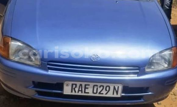 Acheter Occasion Voiture Toyota Starlet Bleu à Kigali, Rwanda Acheter Occasion Voiture Toyota Starlet Bleu à Kigali, Rwanda