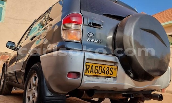Acheter Occasion Voiture Toyota RAV4 Gris à Kigali, Rwanda Acheter Occasion Voiture Toyota RAV4 Gris à Kigali, Rwanda