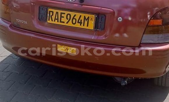 Acheter Occasion Voiture Toyota Starlet Marron à Kigali, Rwanda Acheter Occasion Voiture Toyota Starlet Marron à Kigali, Rwanda