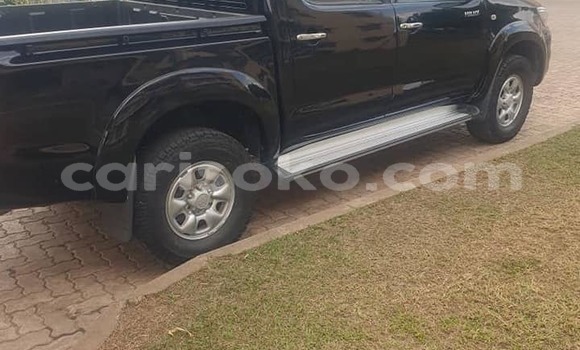 Sayi Na hannu Toyota Hilux Noir Mota in Kigali a Rwanda Sayi Na hannu Toyota Hilux Noir Mota in Kigali a Rwanda