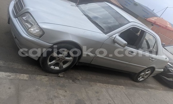 Sayi Na hannu Mercedes-Benz C-Classe Autre Mota in Kigali a Rwanda Sayi Na hannu Mercedes-Benz C-Classe Autre Mota in Kigali a Rwanda
