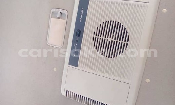 Sayi Na hannu Toyota Ipsum Autre Mota in Kigali a Rwanda Sayi Na hannu Toyota Ipsum Autre Mota in Kigali a Rwanda