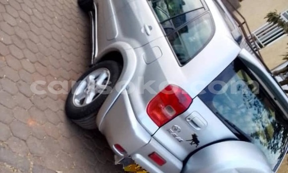 Sayi Na hannu Toyota RAV4 Autre Mota in Kigali a Rwanda Sayi Na hannu Toyota RAV4 Autre Mota in Kigali a Rwanda