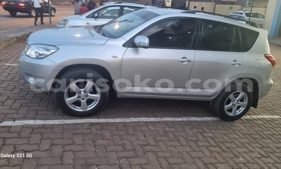 Sayi Na hannu Toyota RAV4 Autre Mota in Kigali a Rwanda Sayi Na hannu Toyota RAV4 Autre Mota in Kigali a Rwanda