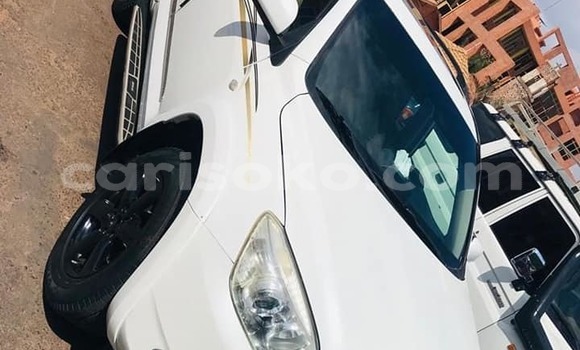 Sayi Na hannu Toyota RAV4 Blanc Mota in Kigali a Rwanda Sayi Na hannu Toyota RAV4 Blanc Mota in Kigali a Rwanda