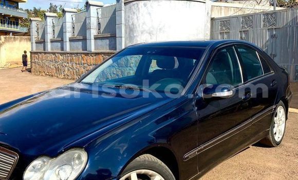 Buy Used Mercedes-Benz C–Class Black Car in Kigali in Rwanda Buy Used Mercedes-Benz C–Class Black Car in Kigali in Rwanda