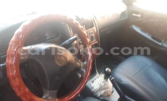 Acheter Occasion Voiture Toyota Avensis Rouge à Kigali, Rwanda Acheter Occasion Voiture Toyota Avensis Rouge à Kigali, Rwanda