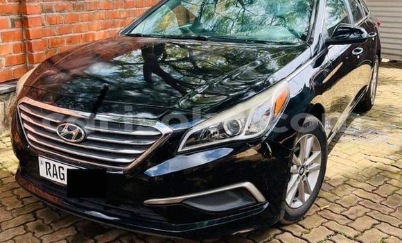 Buy Used Hyundai Santa Fe Black Car in Kigali in Rwanda Buy Used Hyundai Santa Fe Black Car in Kigali in Rwanda