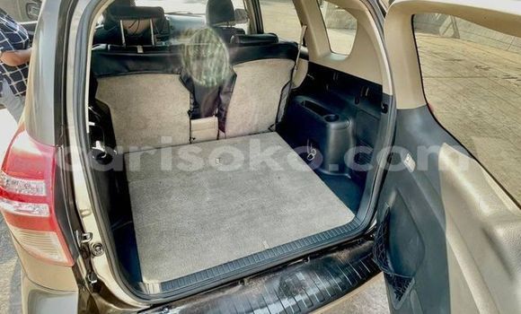 Buy Used Toyota RAV4 Silver Car in Kigali in Rwanda Buy Used Toyota RAV4 Silver Car in Kigali in Rwanda