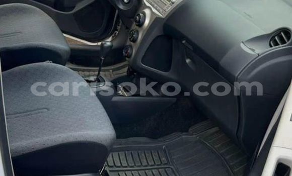 اشتري مستعمل Toyota Yaris Blanc سيارة في Kigali في Rwanda اشتري مستعمل Toyota Yaris Blanc سيارة في Kigali في Rwanda