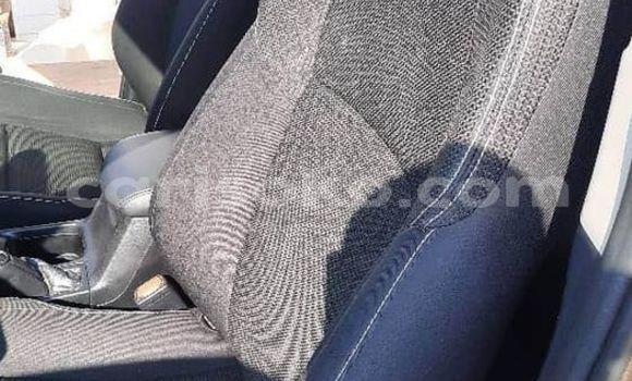 اشتري مستعمل Toyota RAV4 Gris سيارة في Kigali في Rwanda اشتري مستعمل Toyota RAV4 Gris سيارة في Kigali في Rwanda