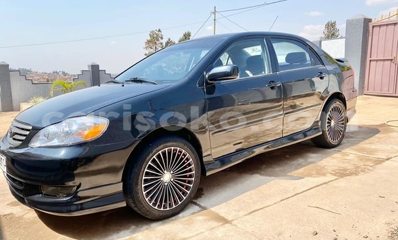 Sayi Na hannu Toyota Corolla Noir Mota in Kigali a Rwanda Sayi Na hannu Toyota Corolla Noir Mota in Kigali a Rwanda