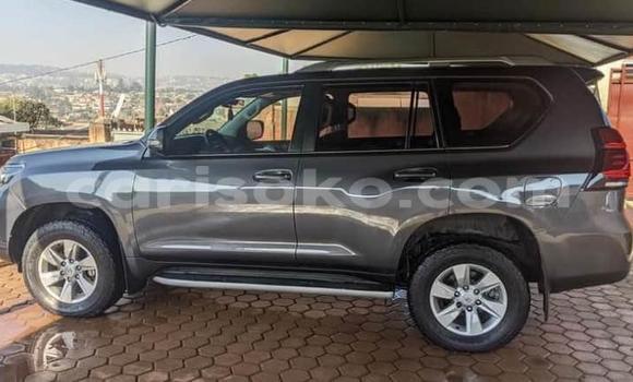 اشتري مستعمل Toyota Land Cruiser Gris سيارة في Kigali في Rwanda اشتري مستعمل Toyota Land Cruiser Gris سيارة في Kigali في Rwanda