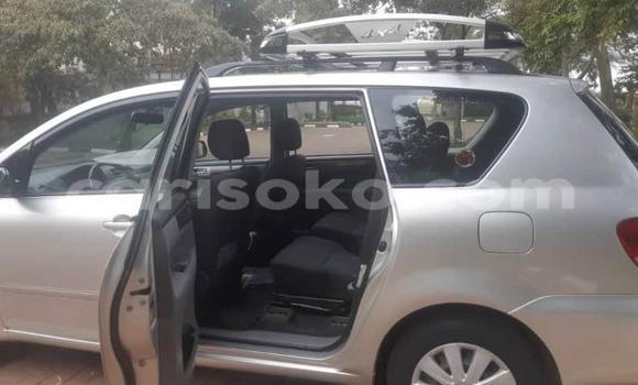 اشتري مستعمل Toyota Avensis Autre سيارة في Kigali في Rwanda اشتري مستعمل Toyota Avensis Autre سيارة في Kigali في Rwanda