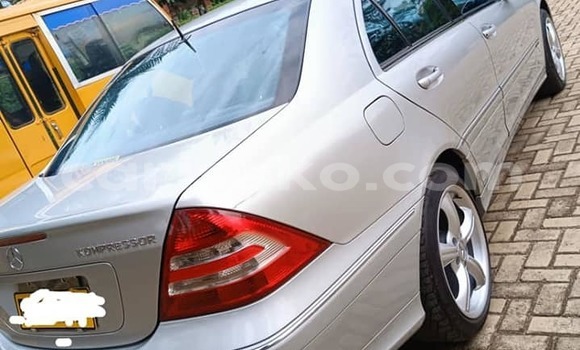 Sayi Na hannu Mercedes-Benz C–Class Autre Mota in Kigali a Rwanda Sayi Na hannu Mercedes-Benz C–Class Autre Mota in Kigali a Rwanda