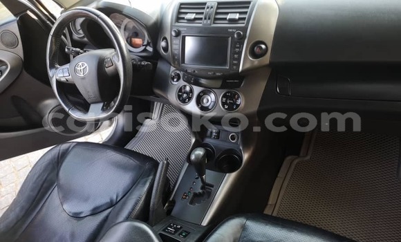 Sayi Na hannu Toyota RAV4 Autre Mota in Kigali a Rwanda Sayi Na hannu Toyota RAV4 Autre Mota in Kigali a Rwanda