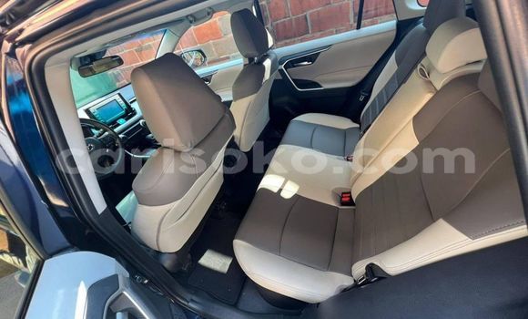 Sayi Na hannu Toyota RAV4 Noir Mota in Kigali a Rwanda Sayi Na hannu Toyota RAV4 Noir Mota in Kigali a Rwanda