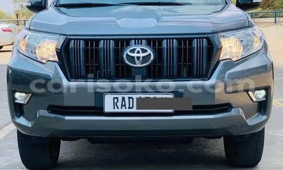 Sayi Na hannu Toyota Prado Noir Mota in Kigali a Rwanda Sayi Na hannu Toyota Prado Noir Mota in Kigali a Rwanda