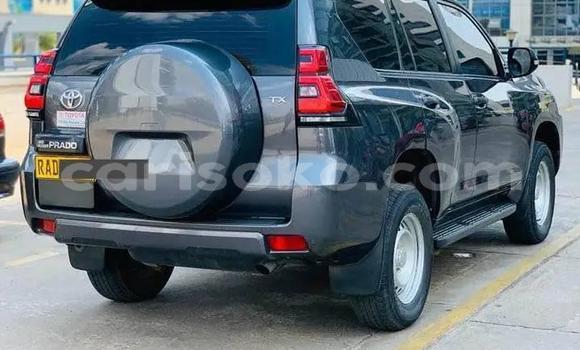 Sayi Na hannu Toyota Prado Noir Mota in Kigali a Rwanda Sayi Na hannu Toyota Prado Noir Mota in Kigali a Rwanda