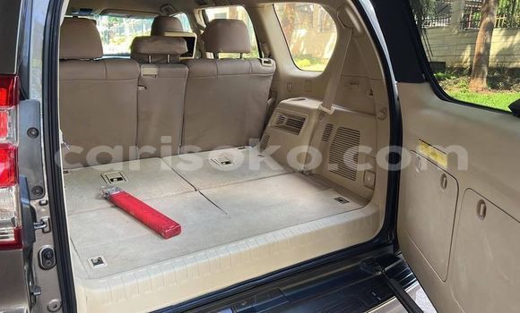 Sayi Na hannu Toyota Prado Gris Mota in Kigali a Rwanda Sayi Na hannu Toyota Prado Gris Mota in Kigali a Rwanda