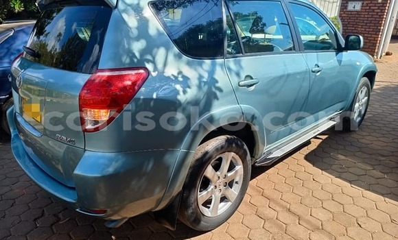 Sayi Na hannu Toyota RAV4 Bleu Mota in Kigali a Rwanda Sayi Na hannu Toyota RAV4 Bleu Mota in Kigali a Rwanda