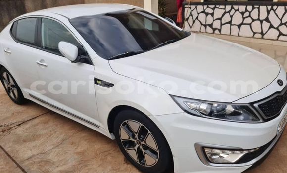 Acheter Occasion Voiture Kia K5 Blanc à Kigali, Rwanda Acheter Occasion Voiture Kia K5 Blanc à Kigali, Rwanda