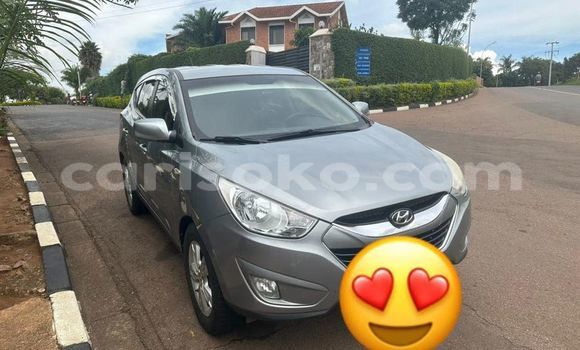 Acheter Occasion Voiture Hyundai Tucson Gris à Kigali, Rwanda Acheter Occasion Voiture Hyundai Tucson Gris à Kigali, Rwanda