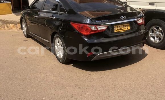 Acheter Occasion Voiture Hyundai Sonata Noir à Kigali, Rwanda Acheter Occasion Voiture Hyundai Sonata Noir à Kigali, Rwanda