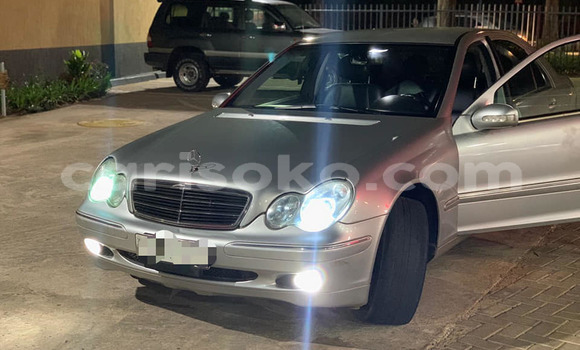 اشتري مستعمل Mercedes-Benz KOMPRESSOR Autre سيارة في Kigali في Rwanda اشتري مستعمل Mercedes-Benz KOMPRESSOR Autre سيارة في Kigali في Rwanda