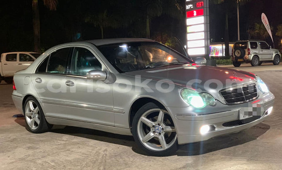 اشتري مستعمل Mercedes-Benz KOMPRESSOR Autre سيارة في Kigali في Rwanda اشتري مستعمل Mercedes-Benz KOMPRESSOR Autre سيارة في Kigali في Rwanda