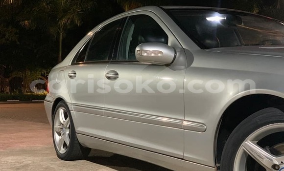 اشتري مستعمل Mercedes-Benz KOMPRESSOR Autre سيارة في Kigali في Rwanda اشتري مستعمل Mercedes-Benz KOMPRESSOR Autre سيارة في Kigali في Rwanda