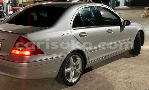اشتري مستعمل Mercedes-Benz KOMPRESSOR Autre سيارة في Kigali في Rwanda اشتري مستعمل Mercedes-Benz KOMPRESSOR Autre سيارة في Kigali في Rwanda