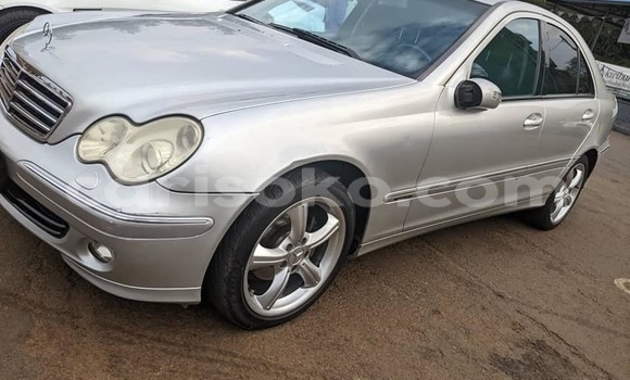 اشتري مستعمل Mercedes-Benz KOMPRESSOR Autre سيارة في Kigali في Rwanda اشتري مستعمل Mercedes-Benz KOMPRESSOR Autre سيارة في Kigali في Rwanda