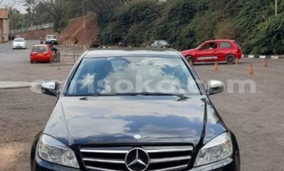 اشتري مستعمل Mercedes-Benz KOMPRESSOR Noir سيارة في Kigali في Rwanda اشتري مستعمل Mercedes-Benz KOMPRESSOR Noir سيارة في Kigali في Rwanda