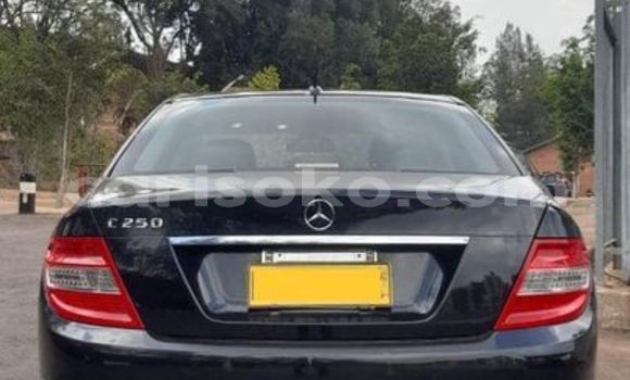 اشتري مستعمل Mercedes-Benz KOMPRESSOR Noir سيارة في Kigali في Rwanda اشتري مستعمل Mercedes-Benz KOMPRESSOR Noir سيارة في Kigali في Rwanda