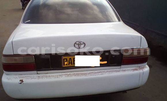 Acheter Occasion Voiture Toyota Camry Blanc à Kigali, Rwanda Acheter Occasion Voiture Toyota Camry Blanc à Kigali, Rwanda