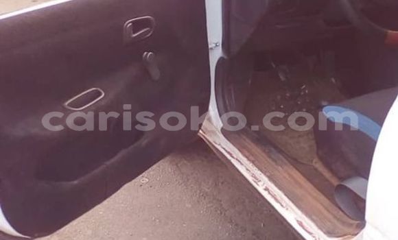 Acheter Occasion Voiture Toyota Camry Blanc à Kigali, Rwanda Acheter Occasion Voiture Toyota Camry Blanc à Kigali, Rwanda