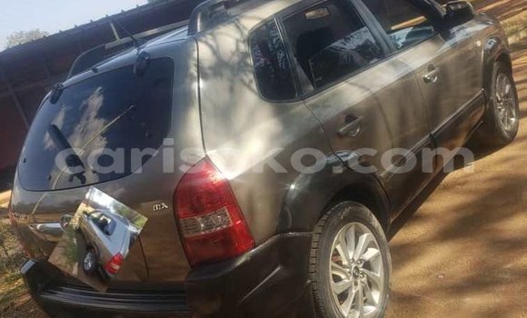 Acheter Occasion Voiture Hyundai Tucson Gris à Kigali, Rwanda Acheter Occasion Voiture Hyundai Tucson Gris à Kigali, Rwanda